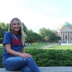 Meet your Posher, Hollie